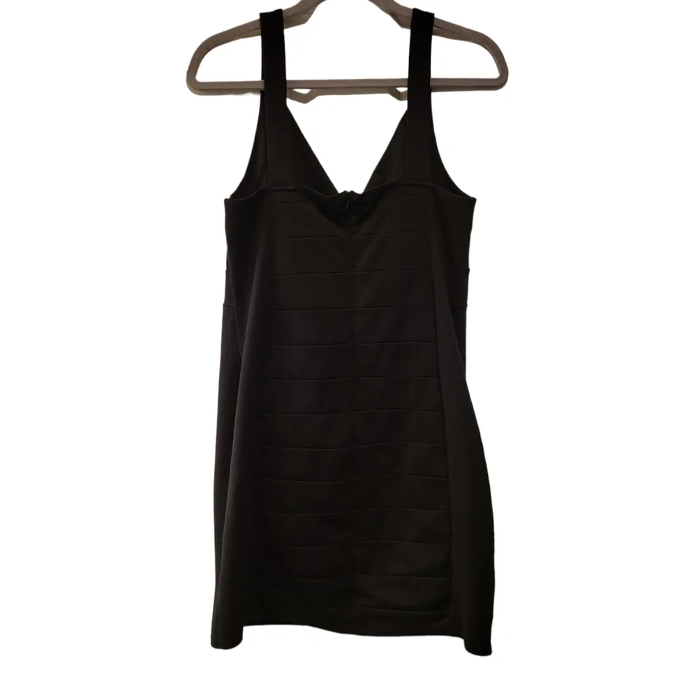 American Eagle, Little Black Dress, Sleeveless, Lined, V-Neck, Women's size XLG - Picture 2 of 3